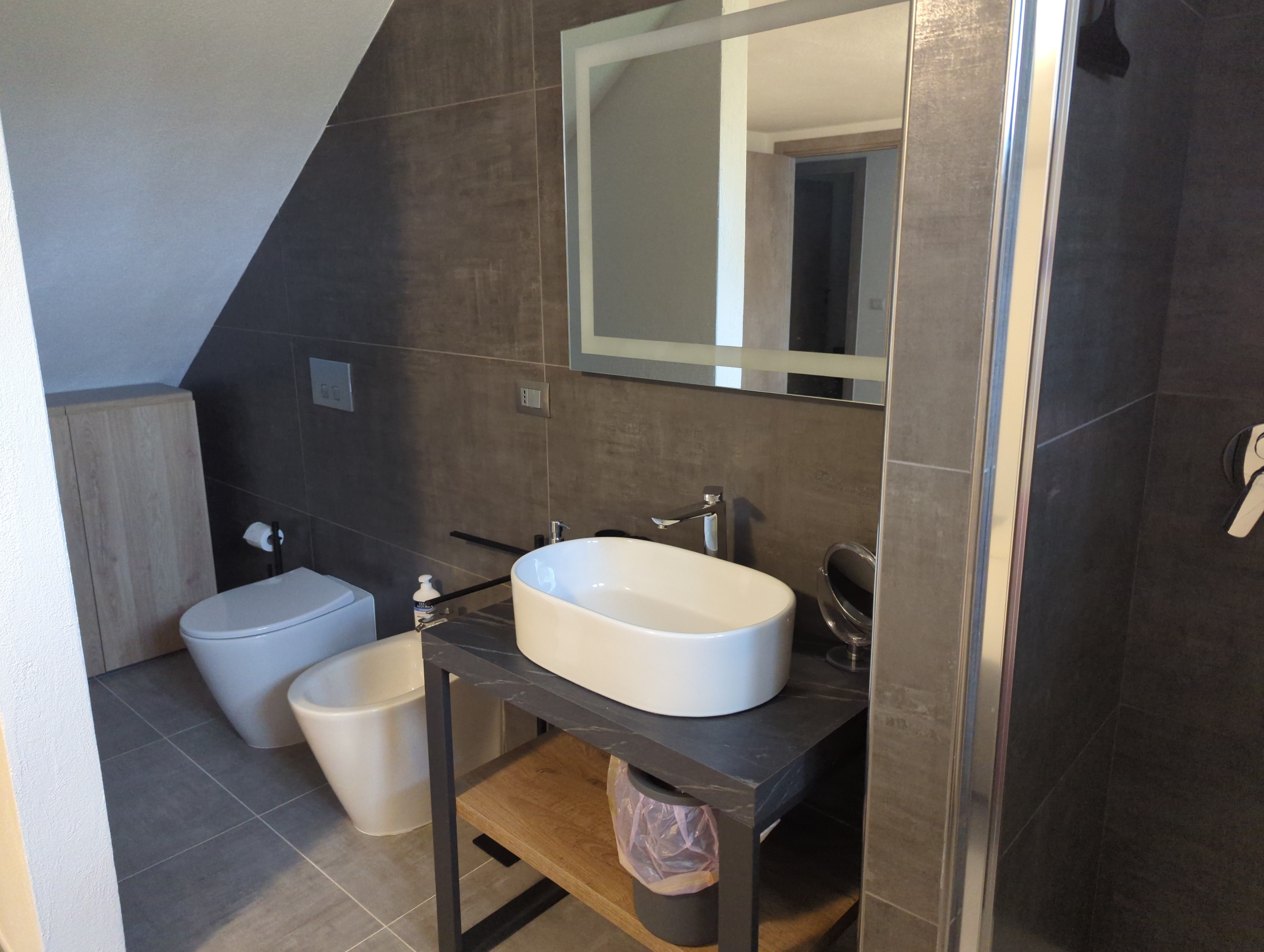 Bathroom 2